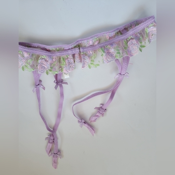 For Love and Lemons Berry Floral Garter Belt Size Small NWOT - Picture 3 of 7